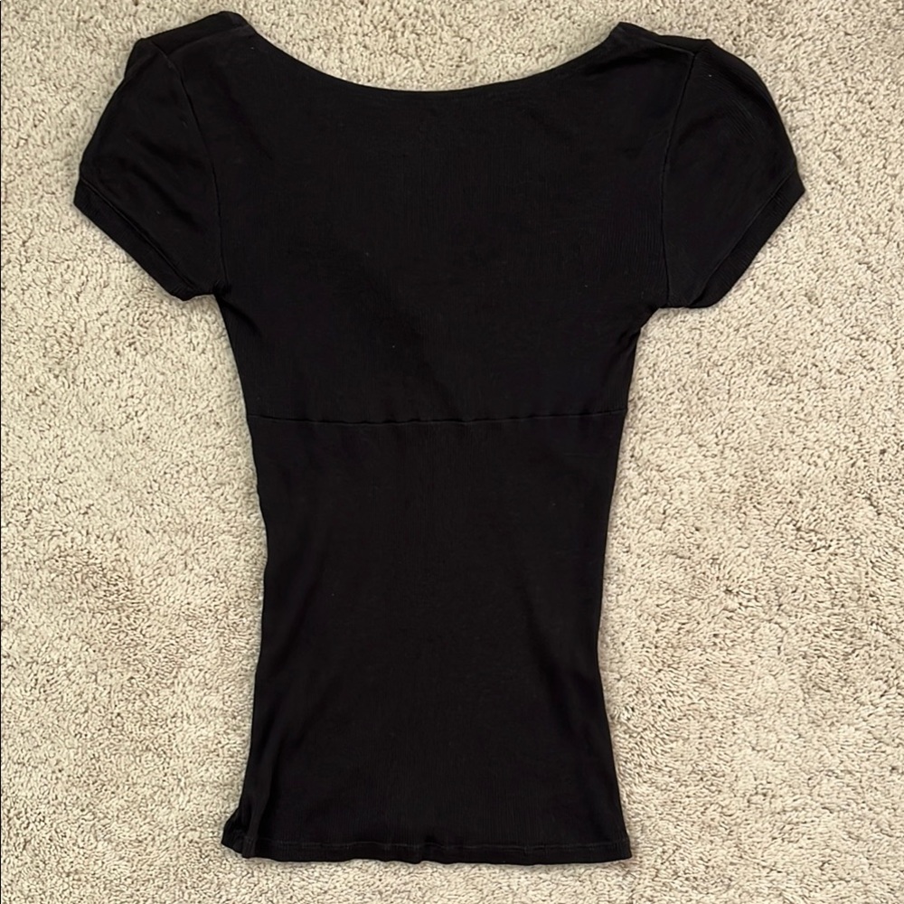 Express Black Ribbed and Fitted Tee - Picture 3 of 3